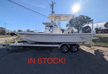 2025 Bay Rider 239 Bay Boat